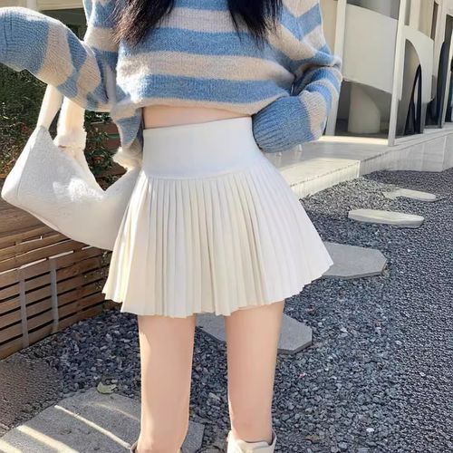 下半身白色裙怎么搭配图片