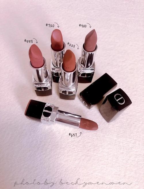 暖黄皮适合什么颜色