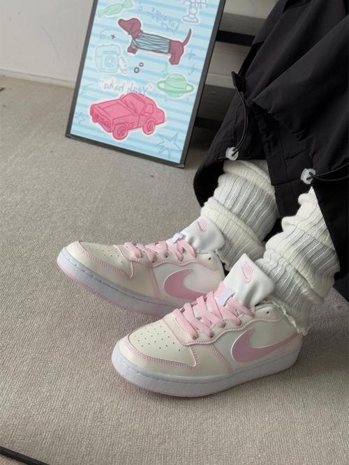 甜心粉鞋怎么搭配