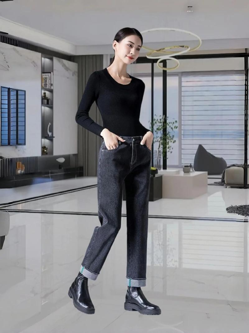 浅黑色牛仔裤怎么搭配