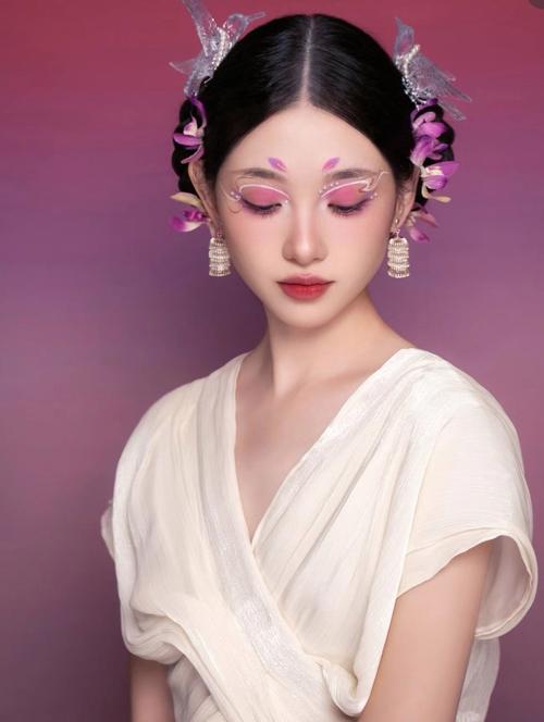 2025最新舞台妆作品