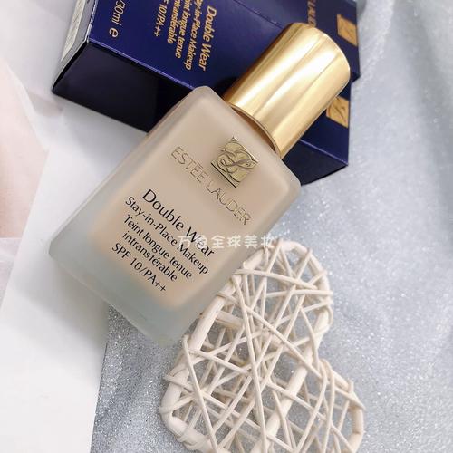 雅诗兰黛粉底最新版