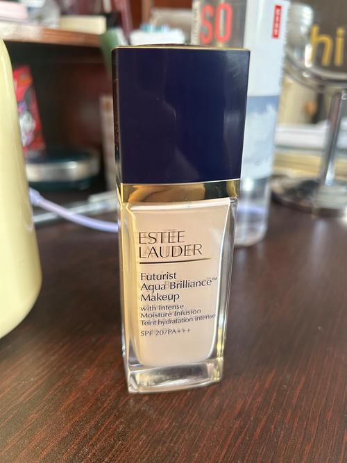 雅诗兰黛粉底最新版