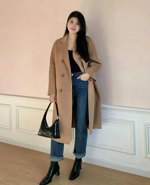 紧身长款衣服怎么搭配