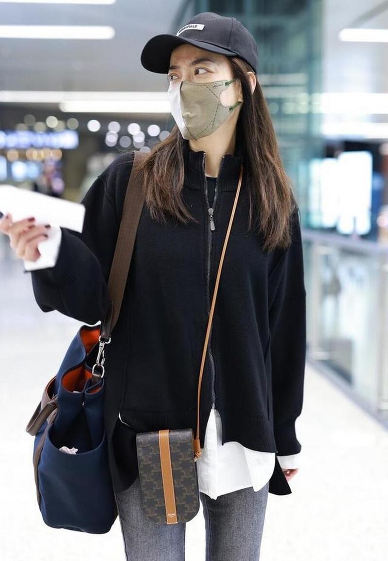 黑色包怎么搭配外套