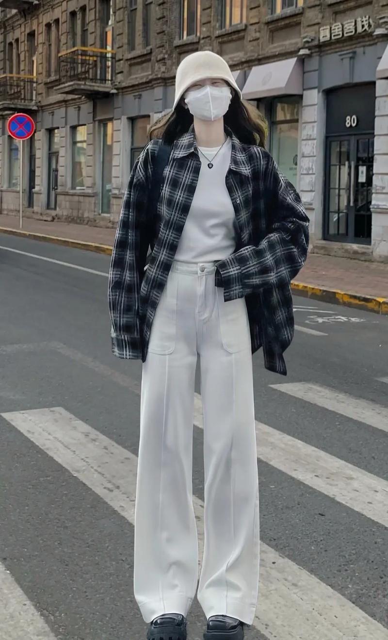 黑格子长衬衫怎么搭配图片