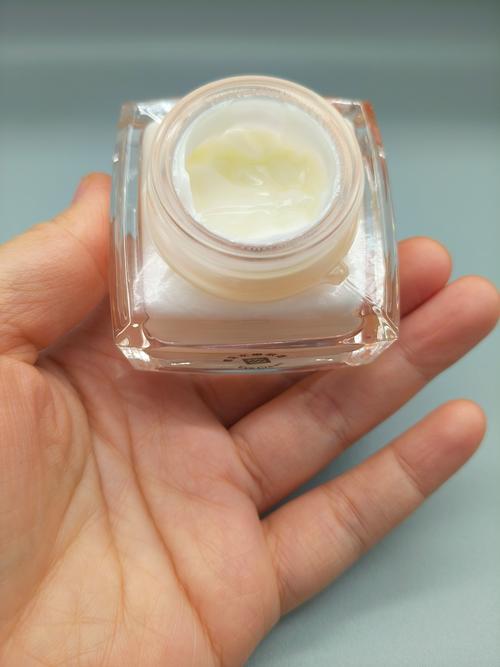 30岁适合什么眼霜