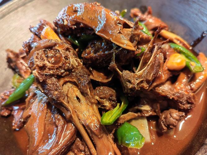 鸭子和什么烧好吃