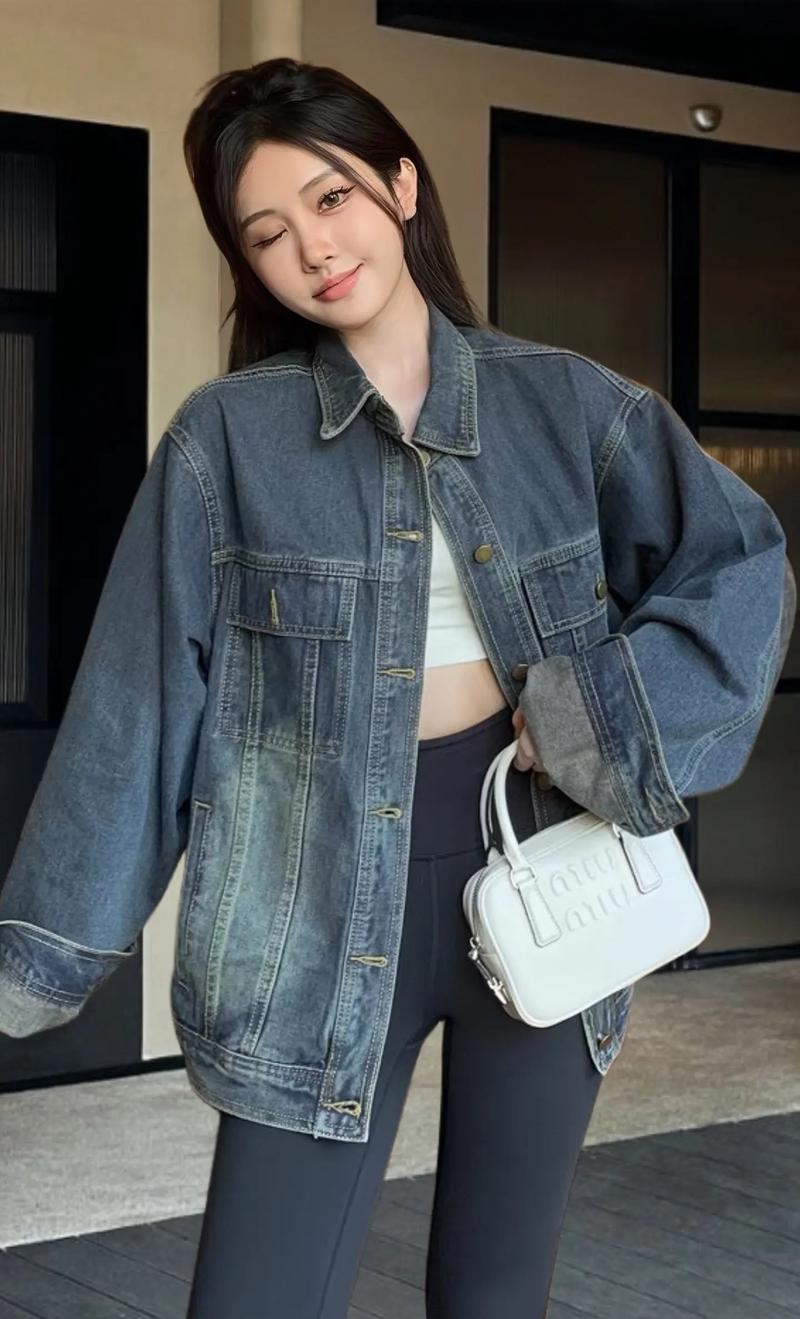 女牛仔中长款外套怎么搭配什么裤子好看吗