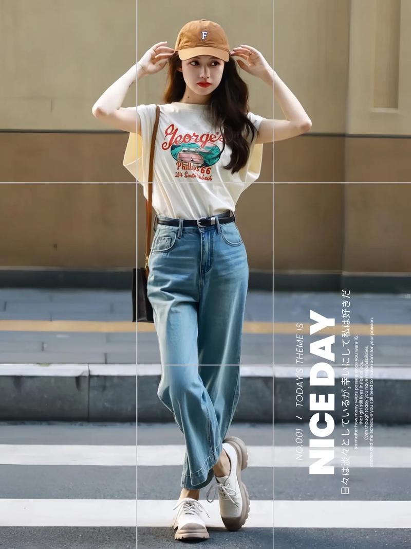 女生印花短袖t恤怎么搭配图片