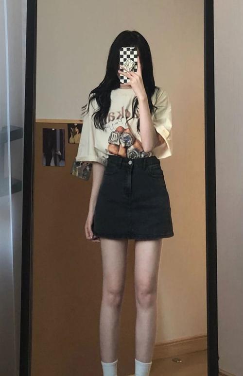 胖人短牛仔裙怎么搭配图片图库