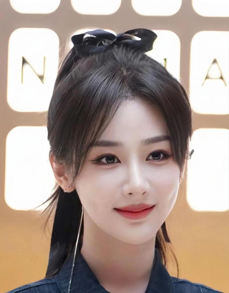 杨紫是什么脸型