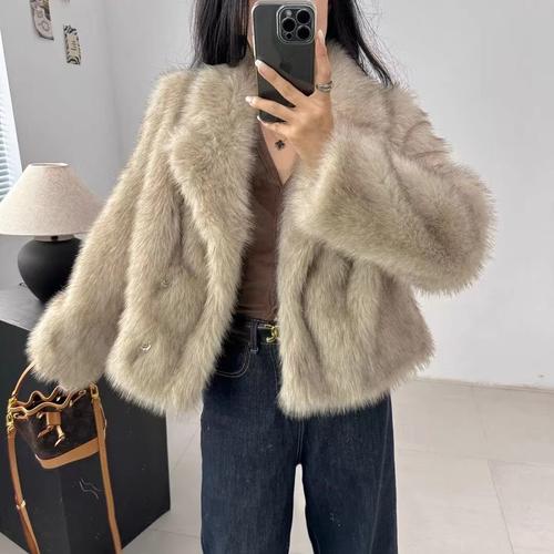 大衣皮草外套怎么搭配