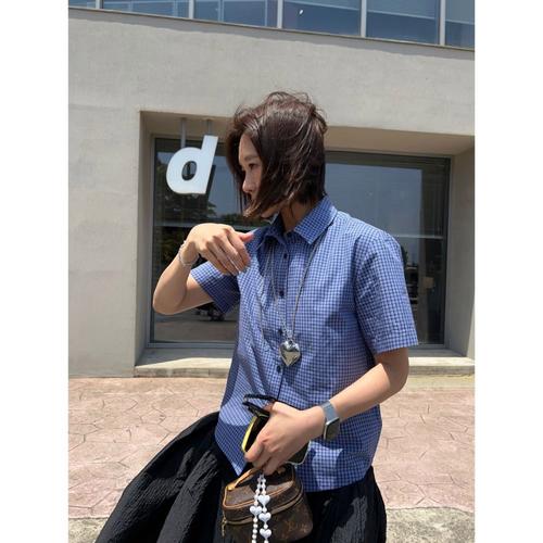 夏季蓝色格子衬衫怎么搭配
