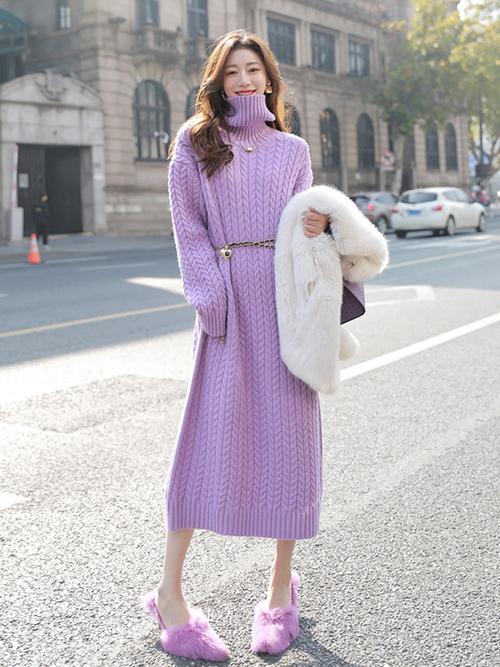 紫色长款怎么搭配