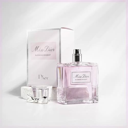 花漾小姐 最新广告