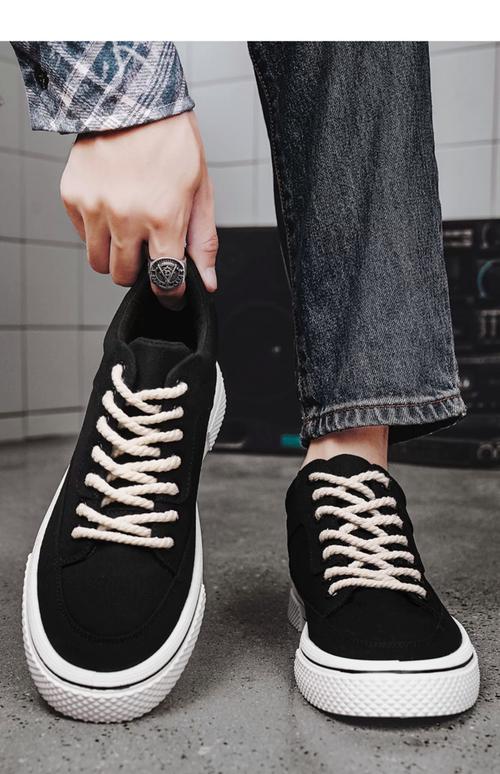 潮流男性帆布鞋怎么搭配