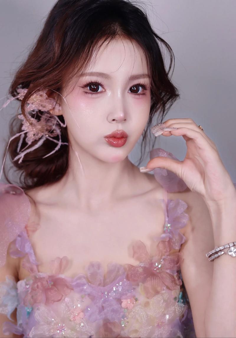 最新妆容造型图片