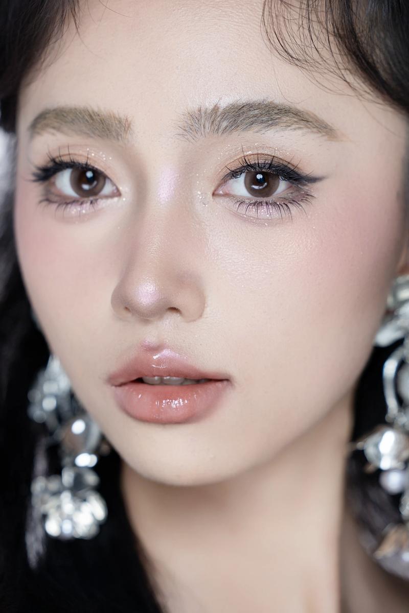 最新妆容造型图片