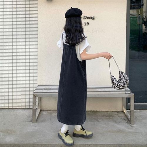 浅蓝色背带裙怎么搭配什么鞋