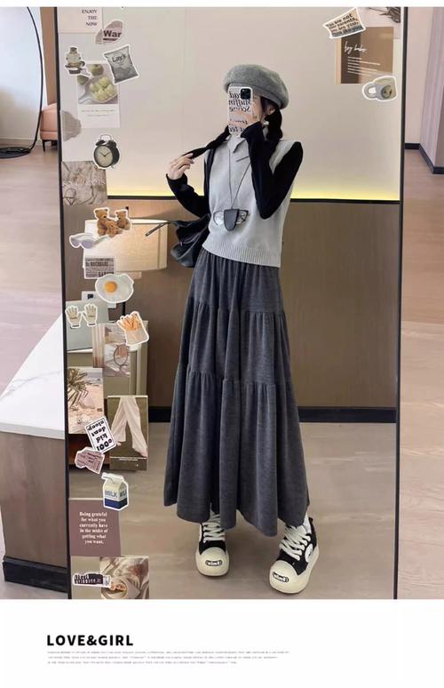 咖啡色半身裙怎么搭配