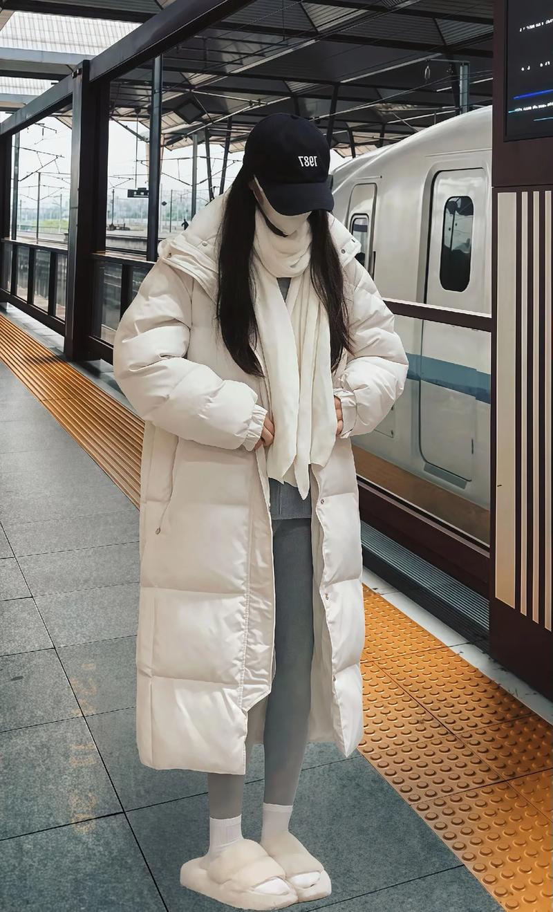 过膝棉袄怎么搭配