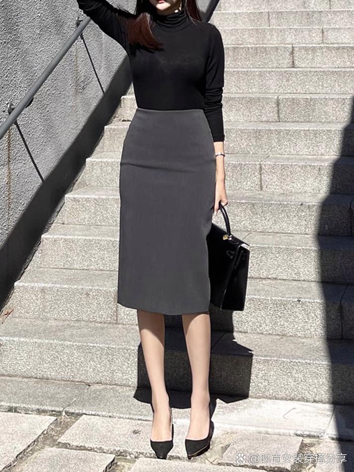 过膝的裙子怎么搭配