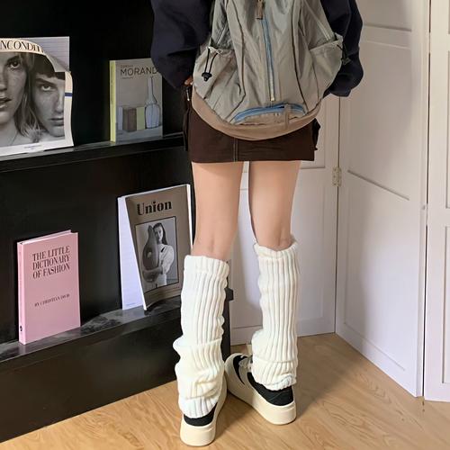 过膝袜套怎么搭配