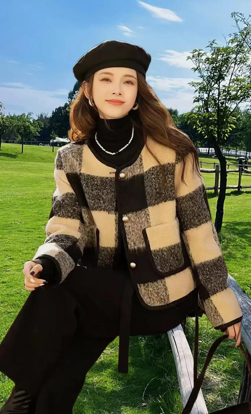 格子呢子怎么搭配