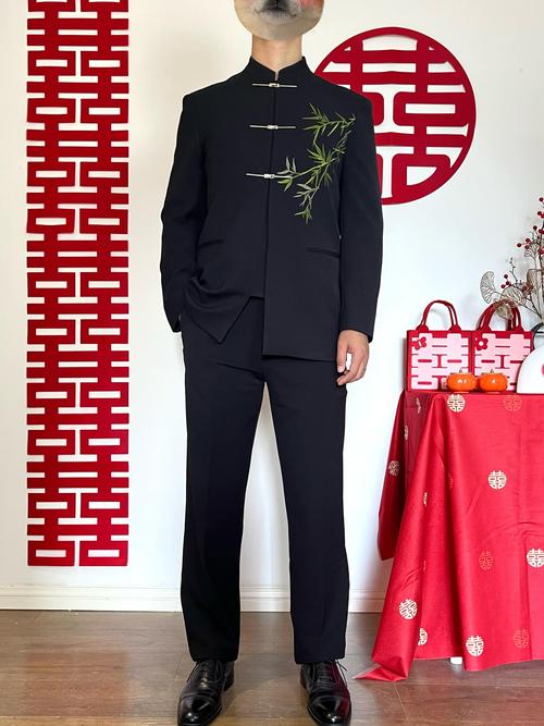 中山装的鞋子怎么搭配