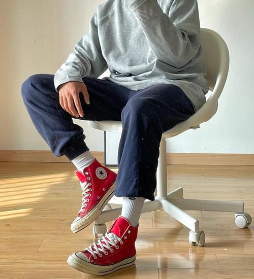 帆布鞋靴子怎么搭配