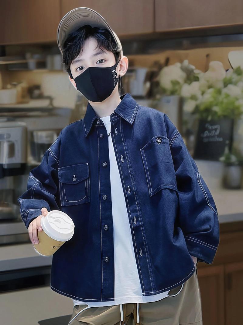 蓝色牛仔外套配什么裤子