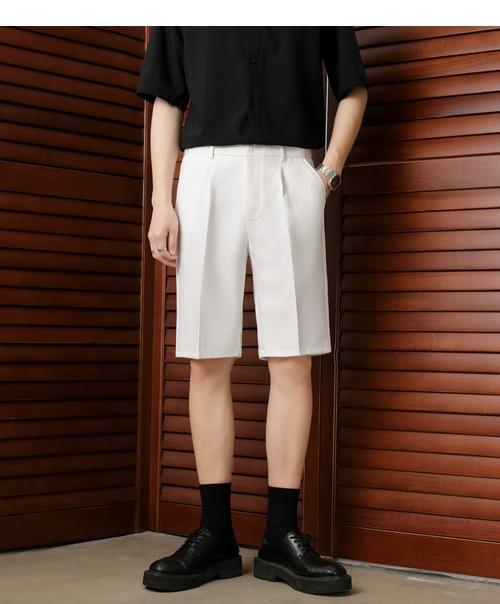 五分裤西裤怎么搭配好看