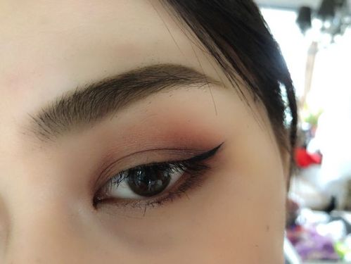 火焰慕斯12色眼影怎么搭配好看