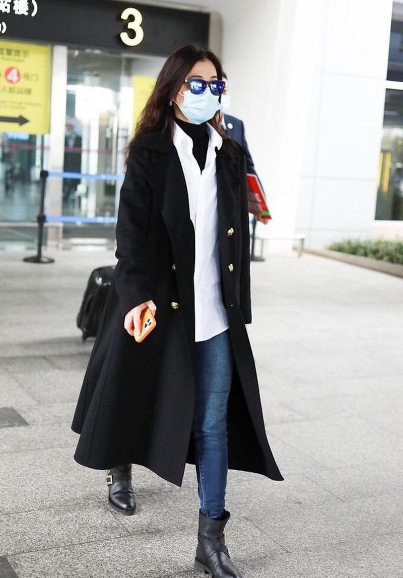 黑色外套配什么打底衫