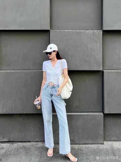 t恤和裤子怎么搭配好看