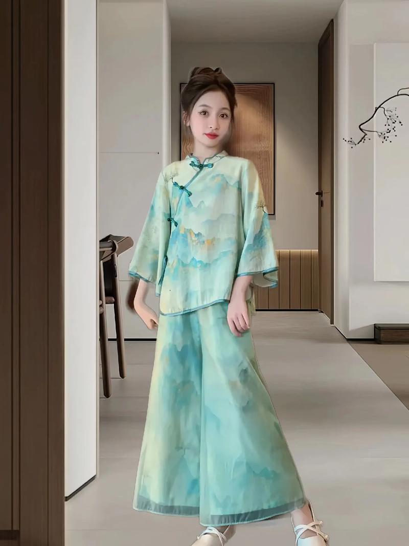 旗袍上衣配什么裤子