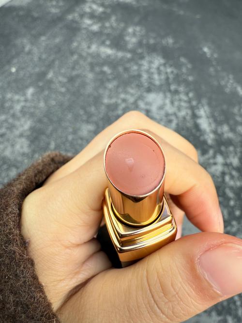 可可小姐最新口红广告