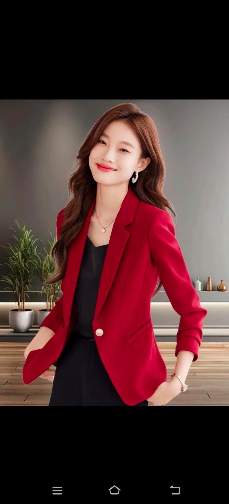 红色西装配什么裤子