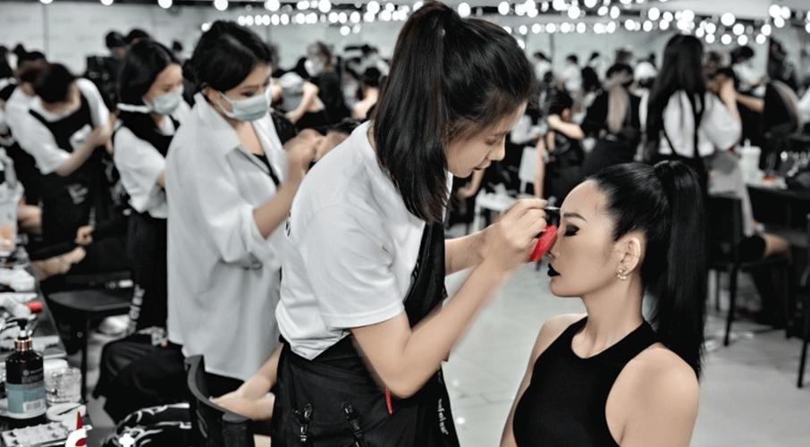 2025最新化妆学校