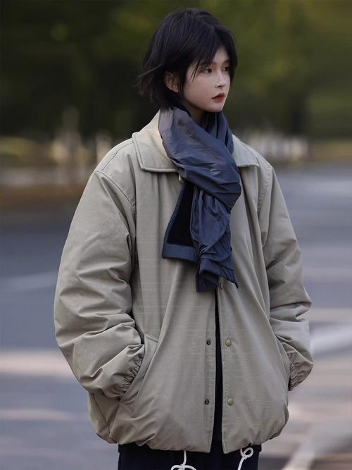 工装棉袄怎么搭配女