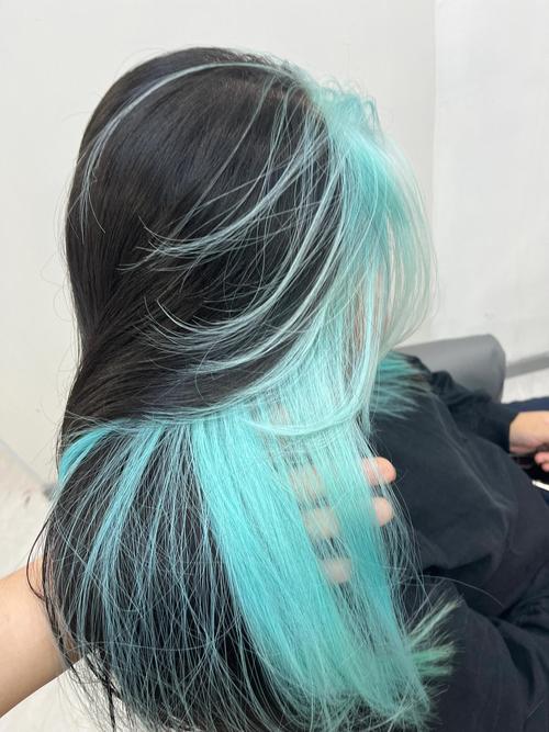 染发俩种颜色怎么搭配