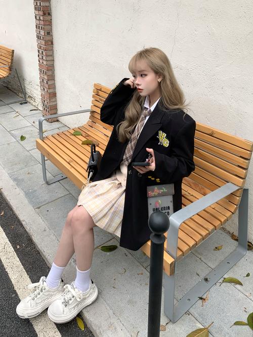学生小西装怎么搭配图片女