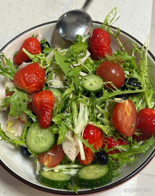 眼袋大吃什么好