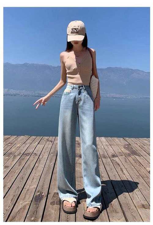 蓝色裤子怎么搭配好看图片