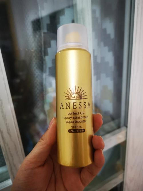 安耐晒最新防晒喷雾