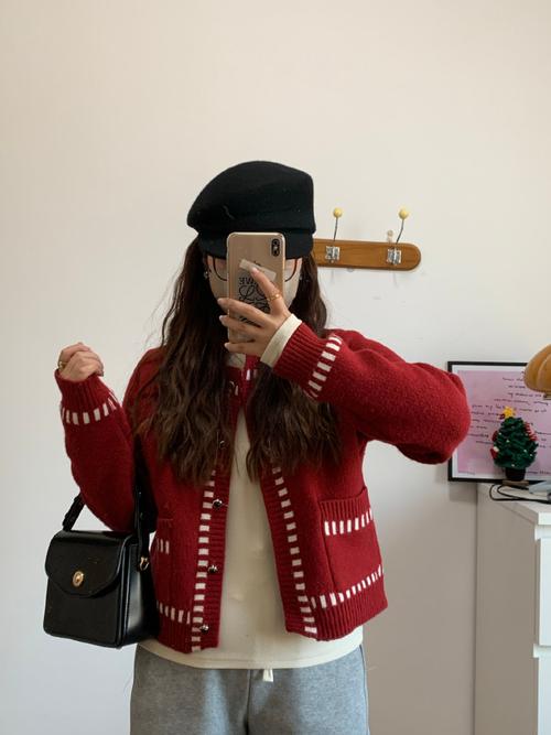 米色打底怎么搭配图片