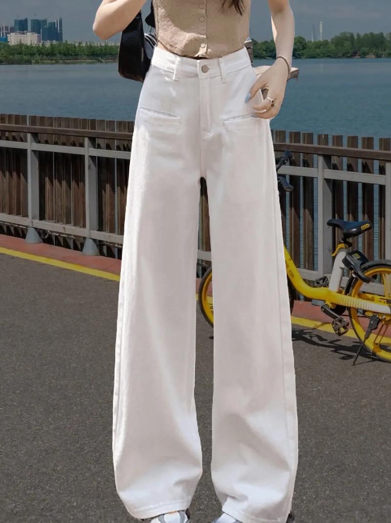 白色阔腿裤配什么鞋子