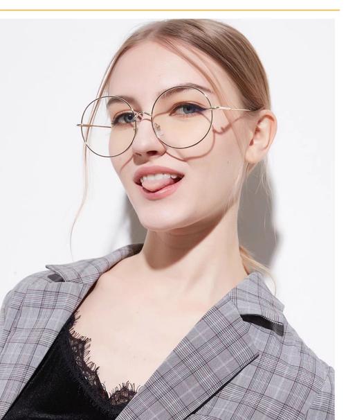 脸大适合什么眼镜框