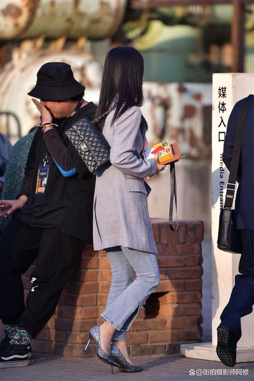 尖头鞋怎么搭配裤子好看